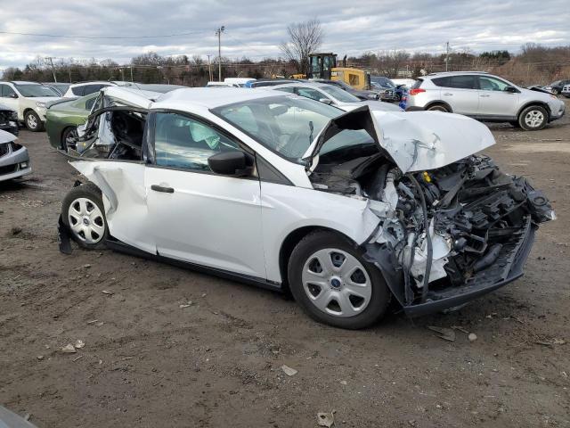 1FADP3E2XFL338415 - 2015 FORD FOCUS S WHITE photo 4