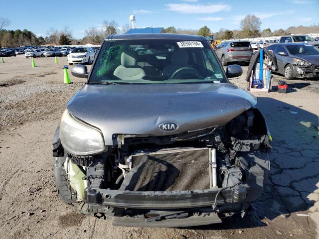 KNDJN2A26F7114070 - 2015 KIA SOUL GRAY photo 5