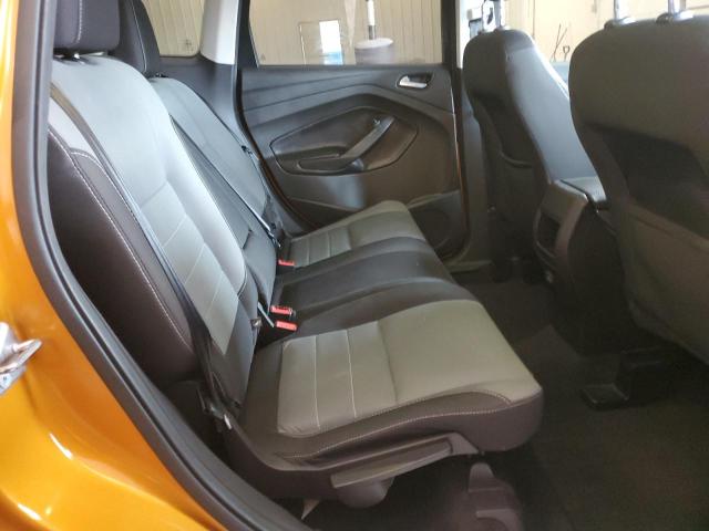 1FMCU9GX4GUC61087 - 2016 FORD ESCAPE SE ORANGE photo 11