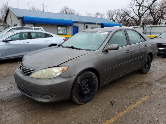 4T1BE32K75U948479 - 2005 TOYOTA CAMRY LE GRAY photo 1