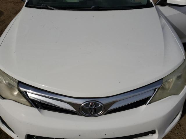 4T1BF1FKXCU543872 - 2012 TOYOTA CAMRY BASE WHITE photo 11