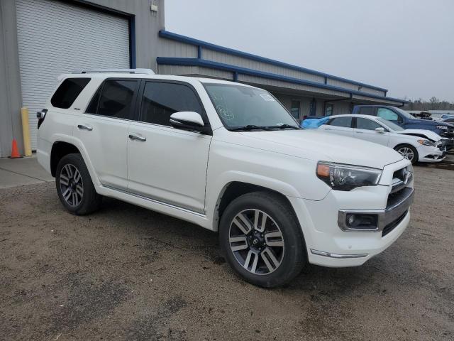 JTEBU5JR6J5526334 - 2018 TOYOTA 4RUNNER SR5/SR5 PREMIUM თეთრი ფოტო 4