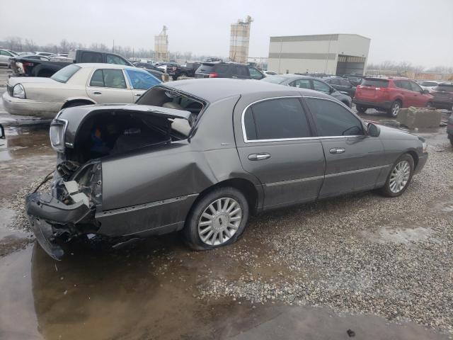 1LNHM83W74Y667527 - 2004 LINCOLN TOWN CAR ULTIMATE GRAY photo 3