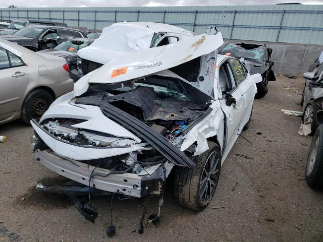 4T1F31AK2NU574098 - 2022 TOYOTA CAMRY XLE WHITE photo 1