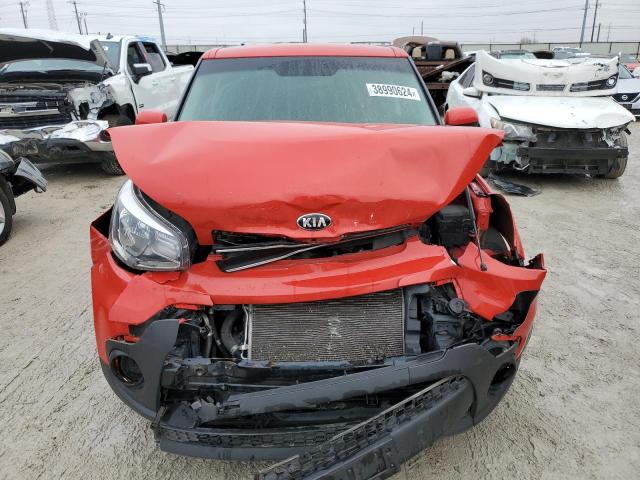 KNDJN2A2XK7636467 - 2019 KIA SOUL RED photo 5