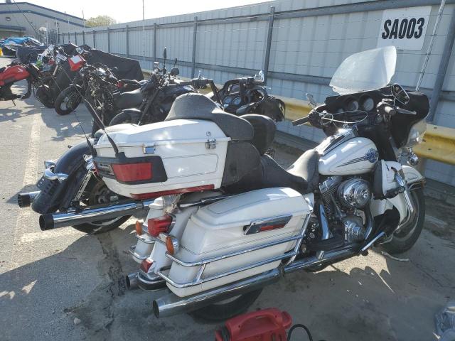 1HD1FCW166Y660816 - 2006 HARLEY-DAVIDSON FLHTCUI 白色 照片 4