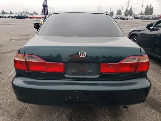 1HGCG5643WA226912 - 1998 HONDA ACCORD LX GREEN photo 6