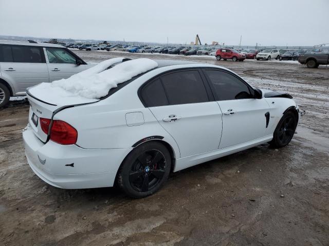 WBAPK7C55BA817130 - 2011 BMW 328 XI WHITE photo 3