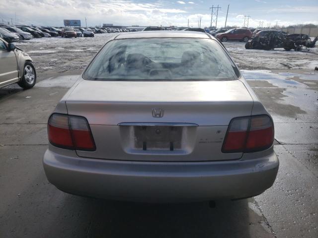 1HGCD5603VA122120 - 1997 HONDA ACCORD SE SILVER photo 6