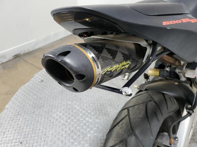 JH2PC37175M201620 - 2005 HONDA CBR600 RR BLACK photo 11