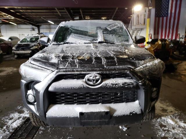 JTEBU5JR0G5315218 - 2016 TOYOTA 4RUNNER SR5/SR5 PREMIUM 灰色 照片 5