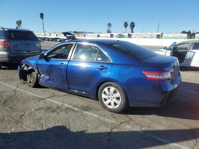 4T1BF3EK0AU517498 - 2010 TOYOTA CAMRY BASE BLUE photo 2