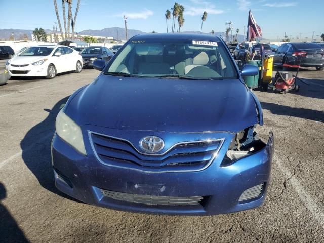 4T1BF3EK0AU517498 - 2010 TOYOTA CAMRY BASE BLUE photo 5