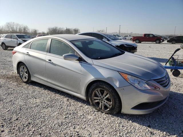 5NPEB4AC2EH880094 - 2014 HYUNDAI SONATA GLS SILVER photo 4