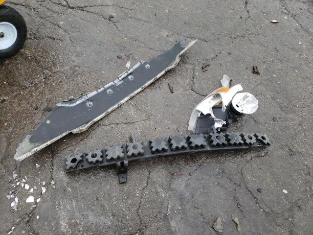 2A4RR5DG2BR665776 - 2011 CHRYSLER TOWN & COU TOURING WHITE photo 13