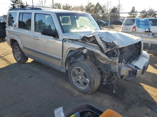 1J8HG48K07C600367 - 2007 JEEP COMMANDER GRAY photo 4