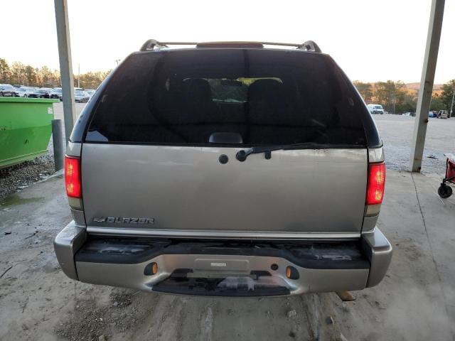 1GNCS18X35K115130 - 2005 CHEVROLET BLAZER GRAY photo 6