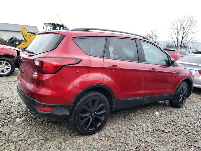 1FMCU0GD8KUB99252 - 2019 FORD ESCAPE SE RED photo 3