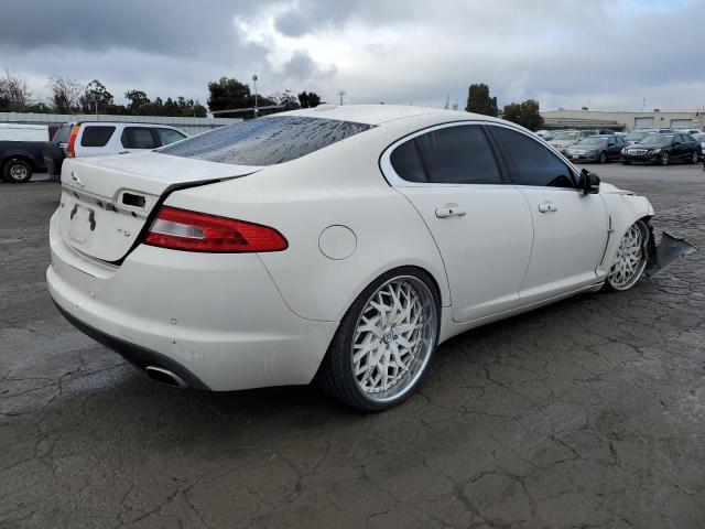 SAJWA0GB1ALR63800 - 2010 JAGUAR XF PREMIUM WHITE photo 3