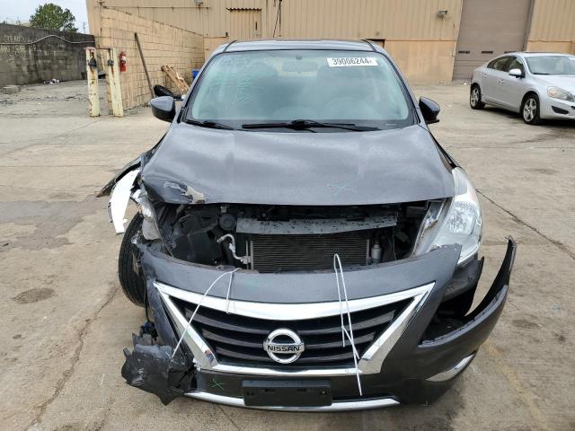 3N1CN7AP1FL928319 - 2015 NISSAN VERSA S GRAY photo 5