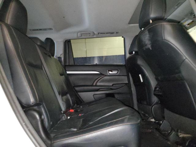 5TDJKRFH4GS260103 - 2016 TOYOTA HIGHLANDER XLE 白色 照片 11