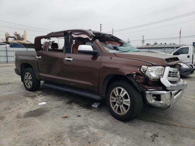 5TFAY5F18FX465250 - 2015 TOYOTA TUNDRA CREWMAX 1794 BROWN photo 4