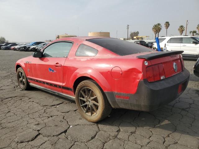 1ZVFT80N775197903 - 2007 FORD MUSTANG RED photo 2