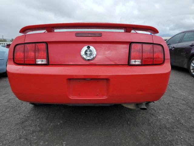 1ZVFT80N055160124 - 2005 FORD MUSTANG RED photo 6