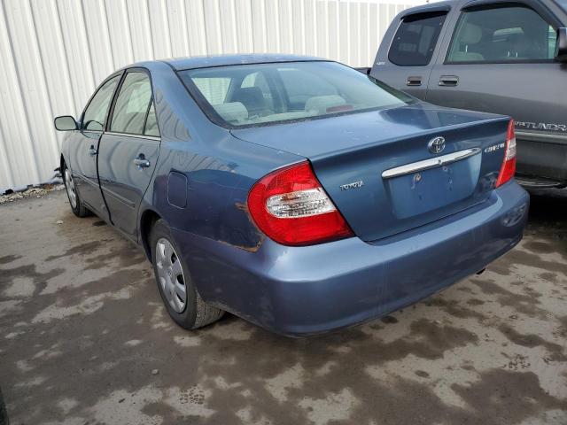 4T1BE32K03U734298 - 2003 TOYOTA CAMRY LE BLUE photo 2