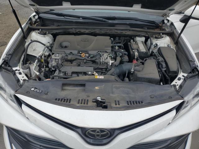 4T1B11HK5KU288123 - 2019 TOYOTA CAMRY L WHITE photo 11