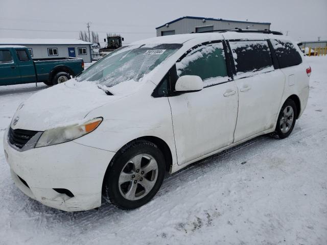 2011 TOYOTA SIENNA LE, 