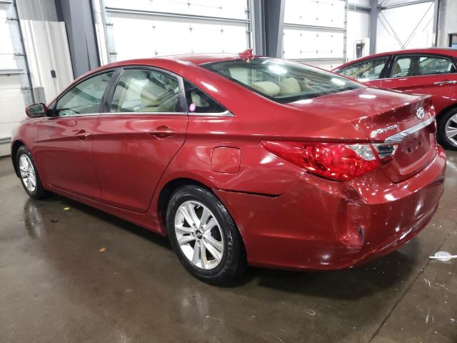 5NPEB4AC4CH322602 - 2012 HYUNDAI SONATA GLS RED photo 2