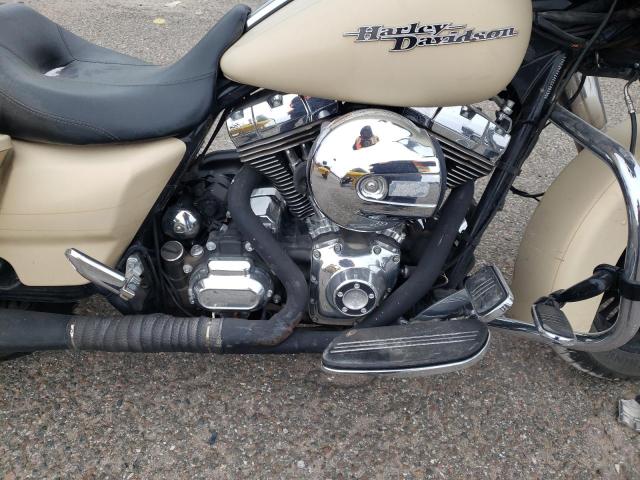 1HD1KRM14EB642690 - 2014 HARLEY-DAVIDSON FLHXS STREET GLIDE SPECIAL CREAM photo 7