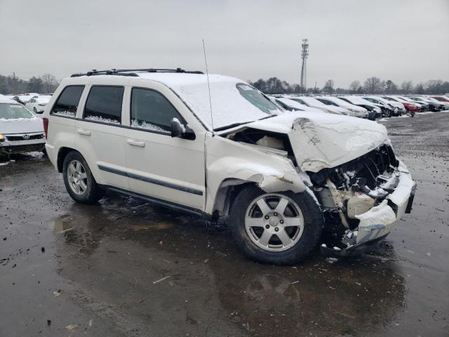 1J8GR48K48C144235 - 2008 JEEP GRAND CHER LAREDO WHITE photo 4