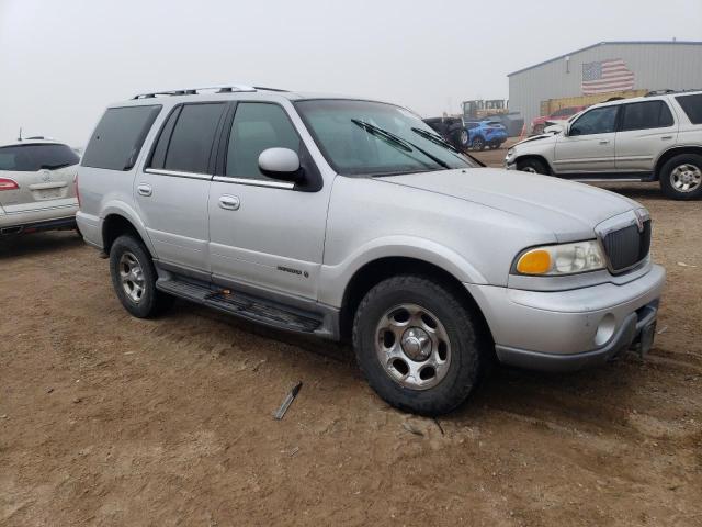 5LMFU28A7YLJ29573 - 2000 LINCOLN NAVIGATOR SILVER photo 4