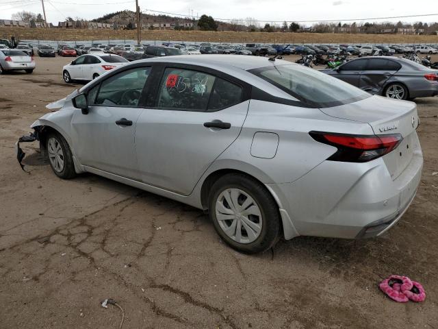 3N1CN8DV8LL848706 - 2020 NISSAN VERSA S SILVER photo 2