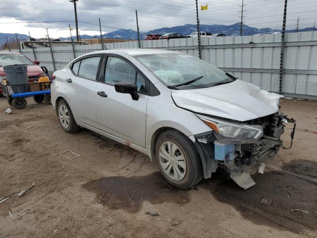 3N1CN8DV8LL848706 - 2020 NISSAN VERSA S SILVER photo 4