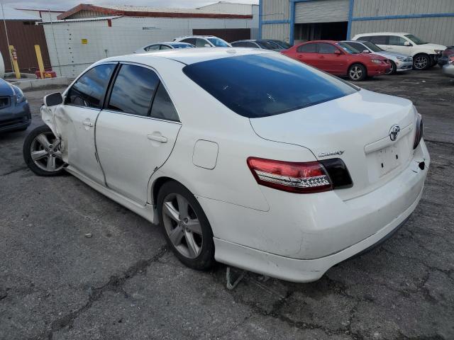 4T1BF3EK4AU579339 - 2010 TOYOTA CAMRY BASE WHITE photo 2