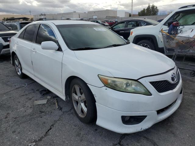 4T1BF3EK4AU579339 - 2010 TOYOTA CAMRY BASE WHITE photo 4