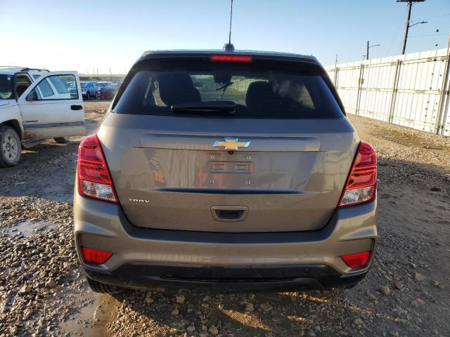 KL7CJKSB9MB330506 - 2021 CHEVROLET TRAX LS GRAY photo 6