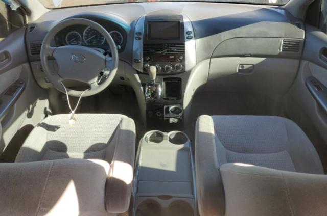 5TDZK23C09S262078 - 2009 TOYOTA SIENNA CE SILVER photo 8