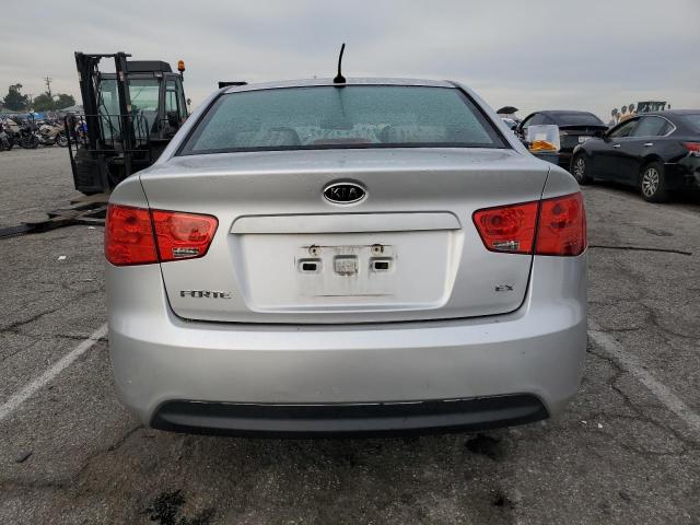 KNAFU4A29A5260520 - 2010 KIA FORTE EX SILVER photo 6