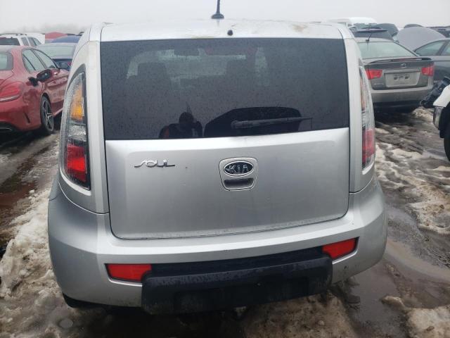 KNDJT2A2XA7118573 - 2010 KIA SOUL + SILVER photo 6