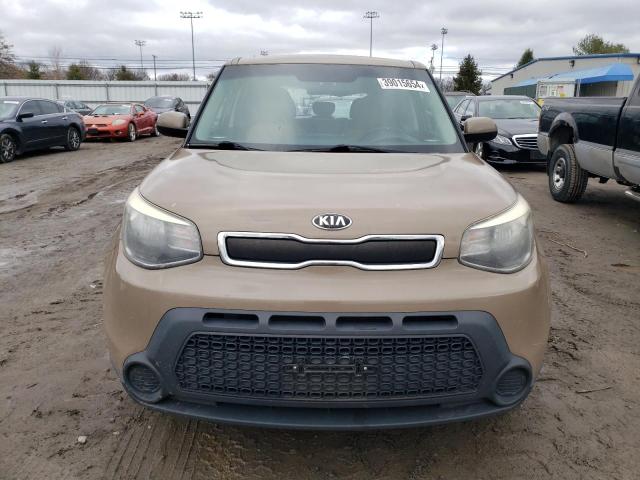 KNDJN2A23F7206124 - 2015 KIA SOUL TAN photo 5