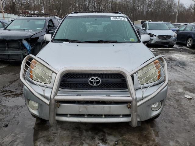 JTEHD20V746014846 - 2004 TOYOTA RAV4 SILVER photo 5