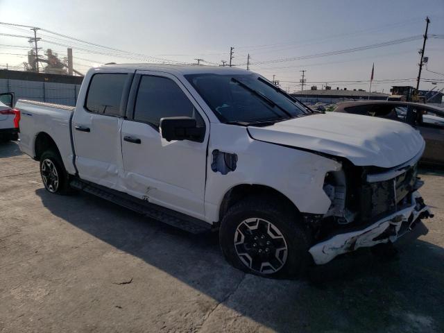 1FTVW1EL6PWG38726 - 2023 FORD F150 LIGHTNING PRO WHITE photo 4