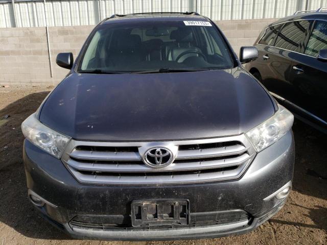 5TDBK3EH9CS112784 - 2012 TOYOTA HIGHLANDER BASE فحمي صورة 5