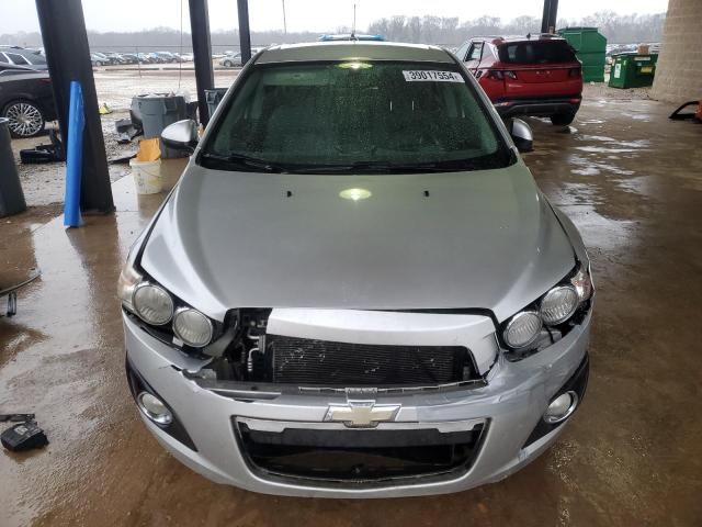 1G1JC5SH1F4130701 - 2015 CHEVROLET SONIC LT SILVER photo 5