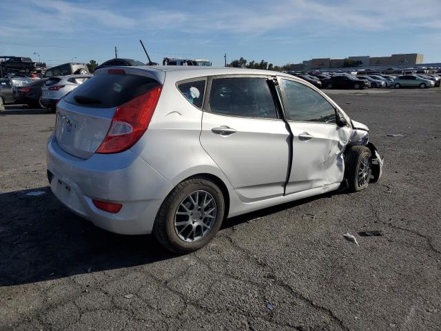 KMHCT5AE7GU294345 - 2016 HYUNDAI ACCENT SE GRAY photo 3