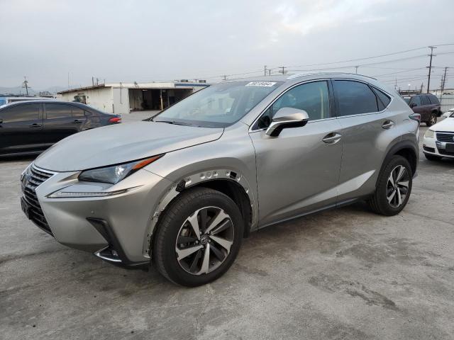 JTJYARBZ9J2099078 - 2018 LEXUS NX 300 BASE 银色 照片 1